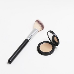Organic Concealer from Hush + Dotti - Best Mineral Based Concealer